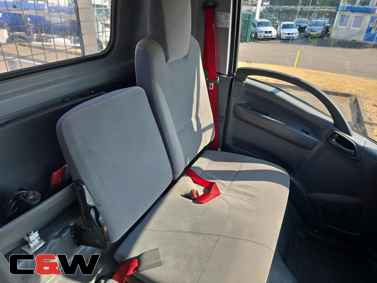 Vehicle image 31